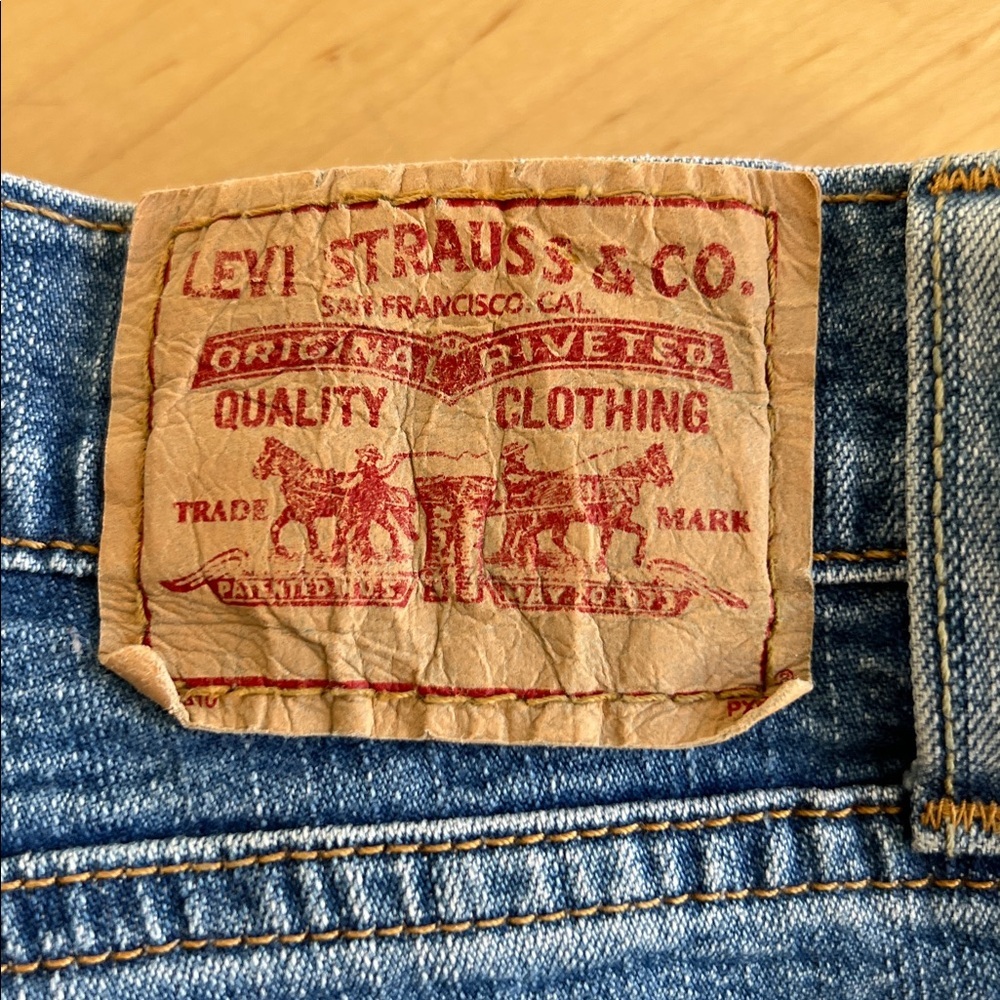 Levi's women’s 550 Bootcut Blue Jeans size 8 - Picture 2 of 10